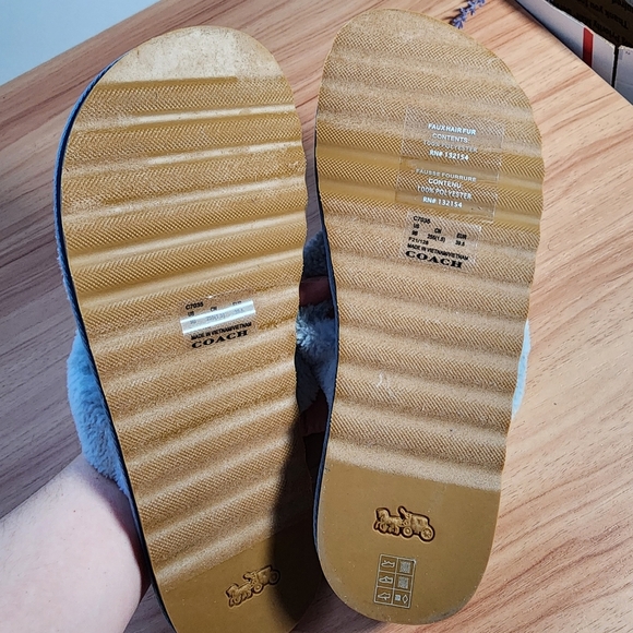 Coach Blue Fuzzy Slippers Size 9B - Picture 11 of 12